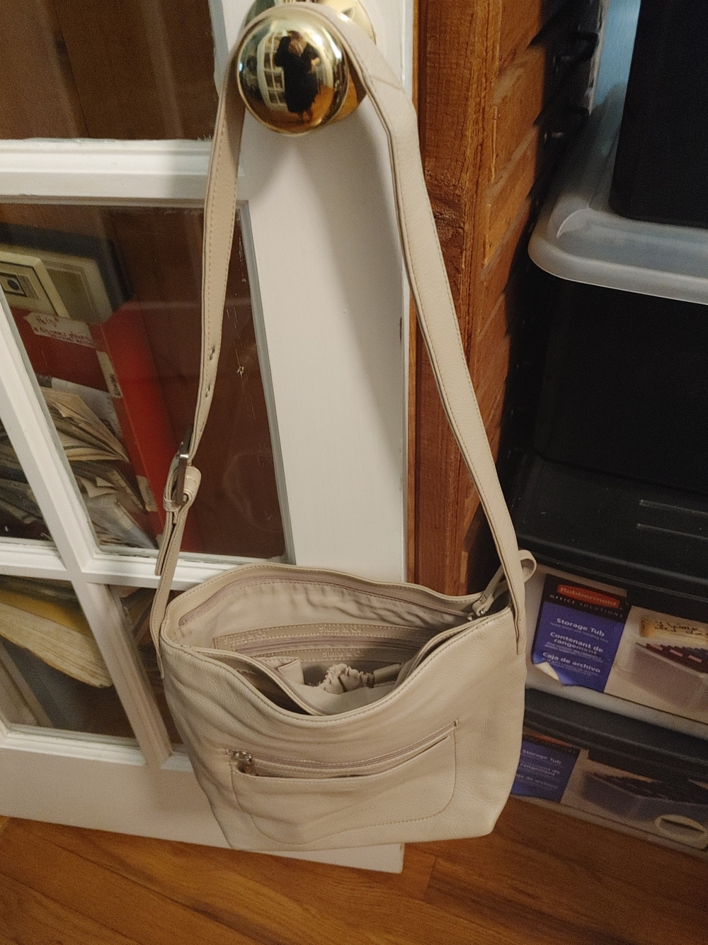 Stone & Co. Cream Leather Shoulder Bag with Adjustable Strap- Smart*Stylish-NWOT